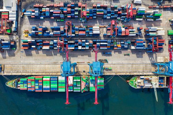 Container port — Vietnamese cashews reaching global markets