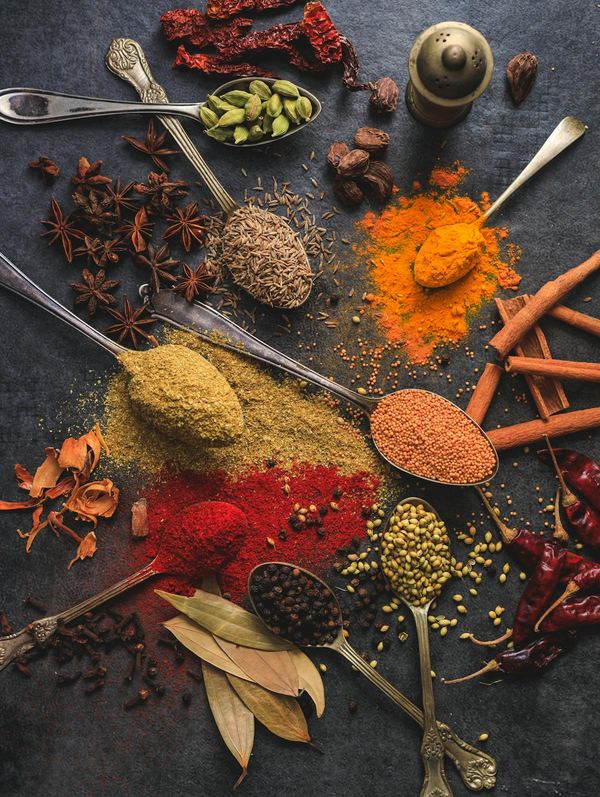 Diverse spices and agricultural products — pepper, cinnamon, star anise